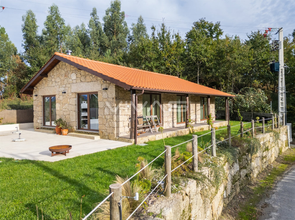 Discover Your Dream Home: Breathtaking New Stonehouse in Rio Caldo, Gerês